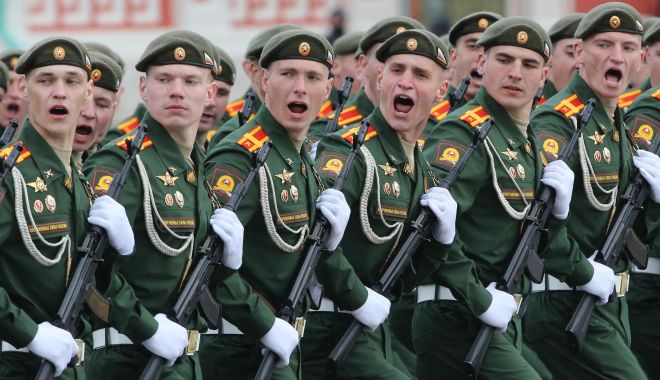 Vladimir Putin promulgă legea privind amenzile pentru neprezentarea la biroul de recrutare - 1-1690879698.jpg