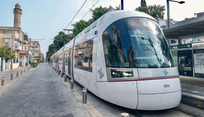 Premierul Benjamin Netanyahu a inaugurat prima linie de tramvai din Tel Aviv