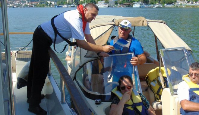 S-a lăsat cu amenzi! Peste 500 de ambarcaţiuni de agrement, verificate de Autoritatea Navală Română