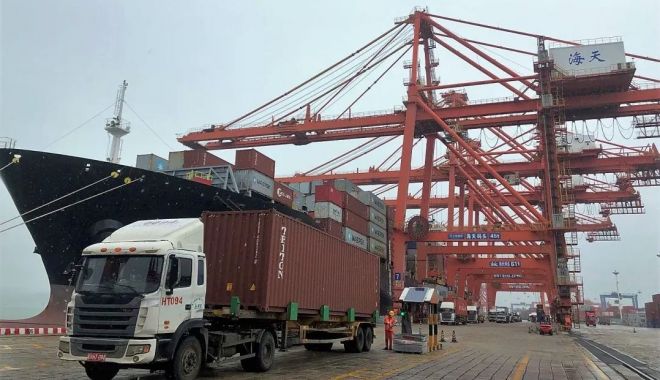 Manevră fatală! Un navigator român şi-a pierdut viaţa într-un accident petrecut în portul Qingdao