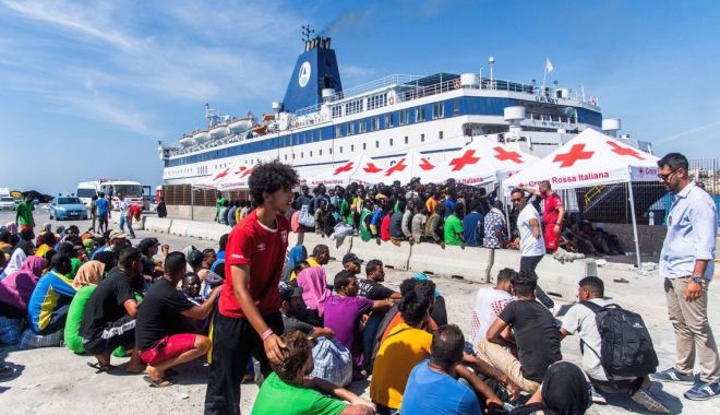 Georgia Meloni o invită pe Ursula von der Leyen în „hotspotul” pentru migranţi din Lampedusa - 1-1694937846.jpg