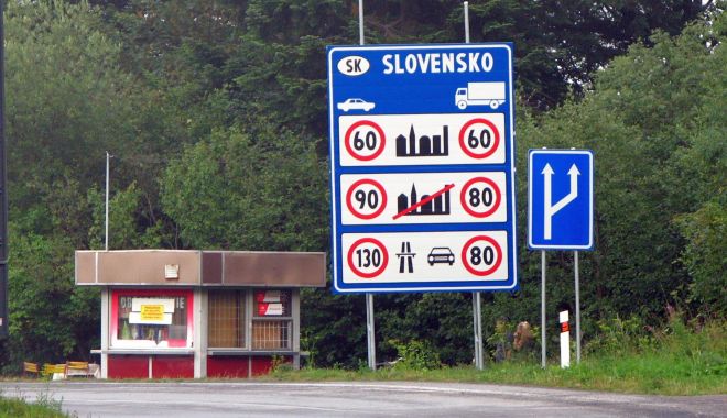 Polonia introduce controale la frontiera slovacă pentru a preveni imigraţia ilegală - 1-1695713816.jpg