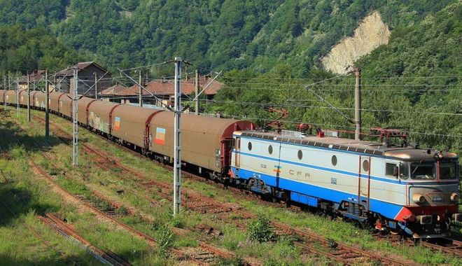 Licitaţie publică: CFR Marfă scoate la vânzare 5.904 vagoane şi 368 locomotive - 1-1695986351.jpg