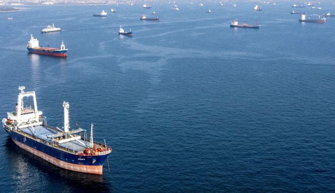 Regatul Unit acuză Rusia că intenţionează să atace cu mine marine nave civile din Marea Neagră