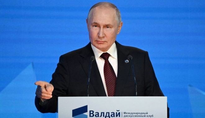 Vladimir Putin afirmă că evită summiturile internaţionale pentru a nu provoca probleme - 1-1696573531.jpg