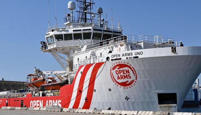 Italia blochează din nou o navă pentru salvare de migranţi în Mediterană - 1-1696574119.jpg