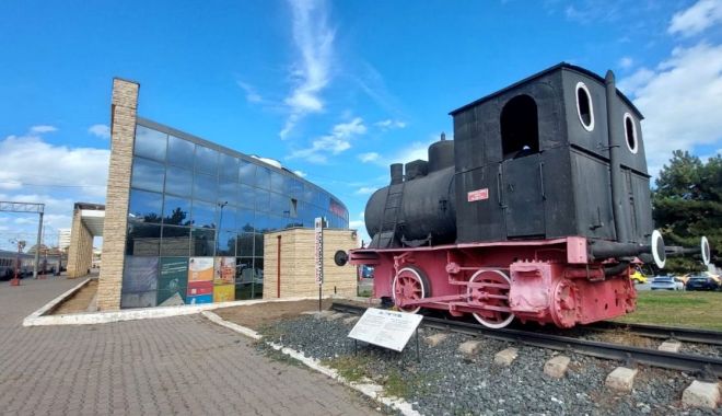 Piesă de muzeu! O locomotivă mai veche de 100 de ani, expusă în Gara CF Constanţa - 1-1697800440.jpg