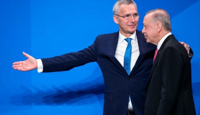 Stoltenberg a discutat cu Erdogan despre Orientul Mijlociu şi aderarea Suediei la NATO - 1-1697965018.jpg