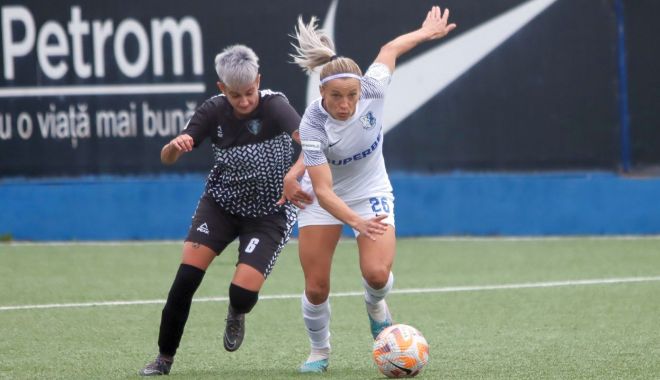 Superliga la fotbal feminin: Farul, cinci goluri marcate în partida cu CSM Alexandria - 1-1699178226.jpg