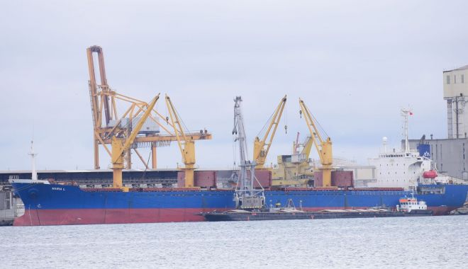 Cărbunele, ţiţeiul şi gazele naturale, cele mai descărcate mărfuri în portul Constanţa - 1-1702477159.jpg