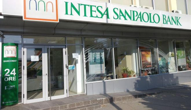 Consiliul Concurenţei analizează preluarea First Bank de către Intesa Sanpaolo Bank