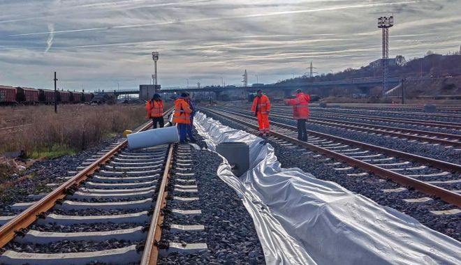 Au început lucrările la sistemul de drenare a apelor pe infrastructura feroviară din portul Constanţa