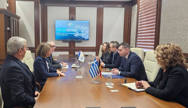 Ambasadorul Greciei la Bucureşti, vizită în Portul Constanţa