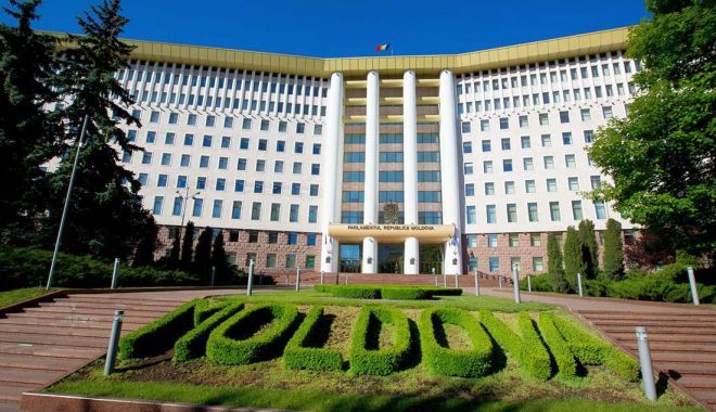 Parlamentul Republicii Moldova adoptă o declaraţie în sprijinul integrării europene - 1-1711101017.jpg