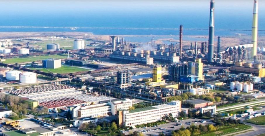 Investiţii de peste 140 milioane de dolari programate, anul acesta, la Rafinăria Petromidia - 1-1712229361.jpg
