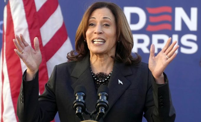 Kamala Harris acceptă o dezbatere cu viitorul candidat vice-prezidenţial al lui Trump - 1-1715935373.jpg