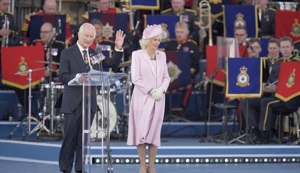 Regele Charles a condus festivităţile pentru cea de-a 80-a aniversare a debarcării aliaţilor în Normandia - 1-1717659752.jpg