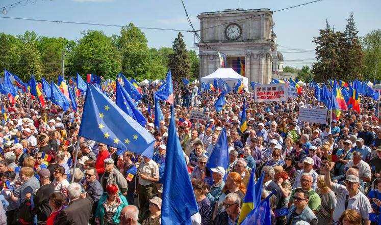 Comisia Europeană: Ucraina şi Republica Moldova sunt pregătite să înceapă negocierile de aderare la UE - 1-1717921549.jpg