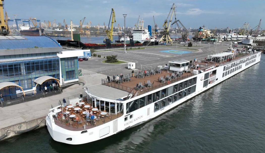 Peste 300 de turişti străini, sosiţi cu navele de croazieră, în week-end, la Constanţa - 1-1717924578.jpg