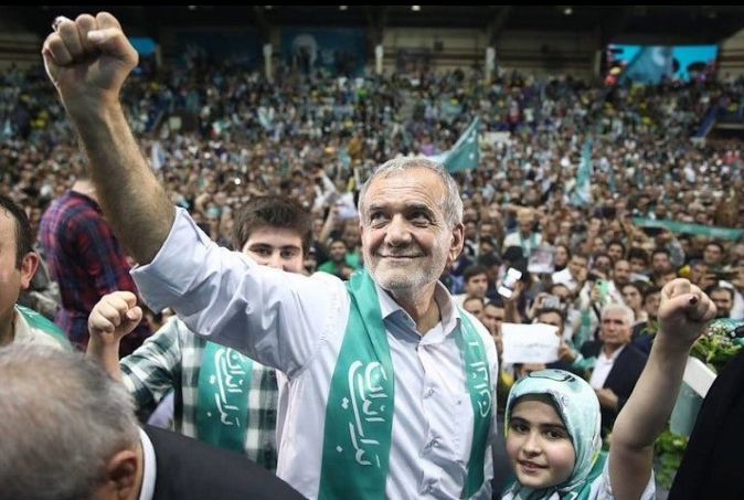 Vladimir Putin îl felicită pe noul preşedinte reformist iranian