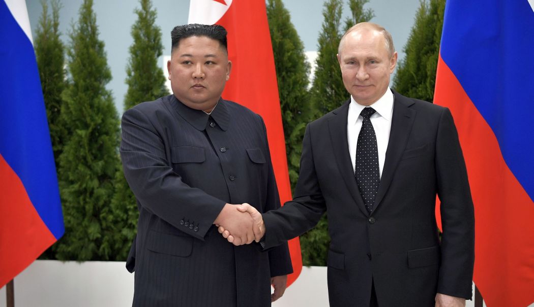 Vladimir Putin îl asigură pe Kim Jong Un de sprijin după inundaţiile din iulie - 1-1722759751.jpg