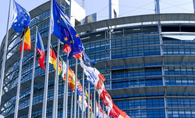UE dă undă verde primei tranşe din ajutorul financiar de 50 miliarde de euro pentru Ucraina - 1-1723015394.jpg