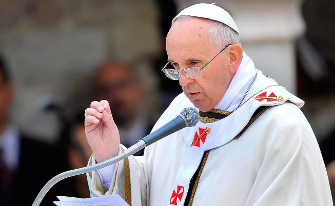 Papa Francisc cere încetarea imediată a focului în Orientul Mijlociu