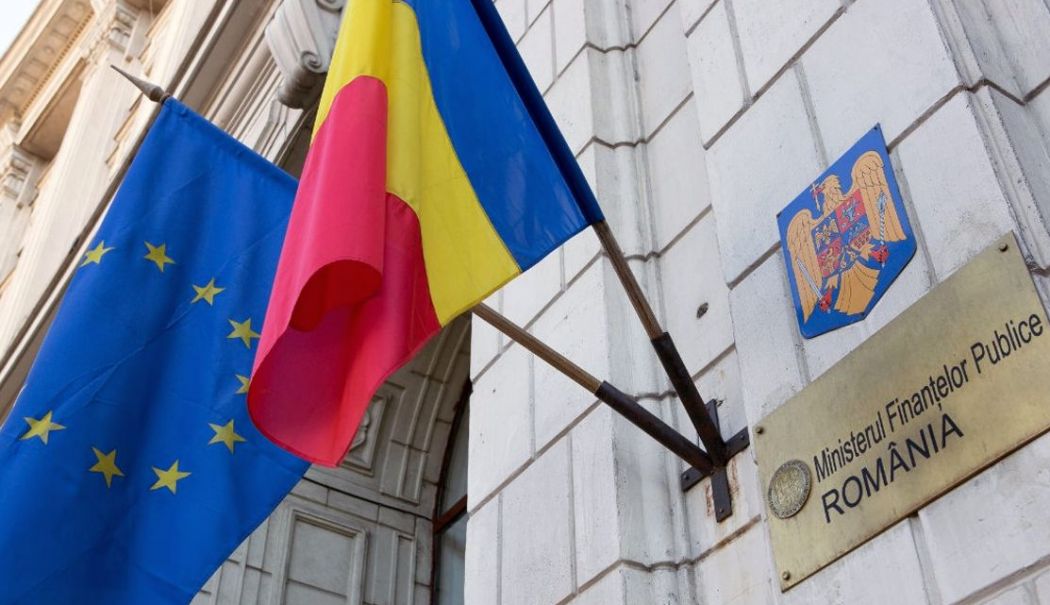 Peste un miliard de lei, atraşi, joi, de Ministerul Finanţelor de la bănci - 1-1723124675.jpg