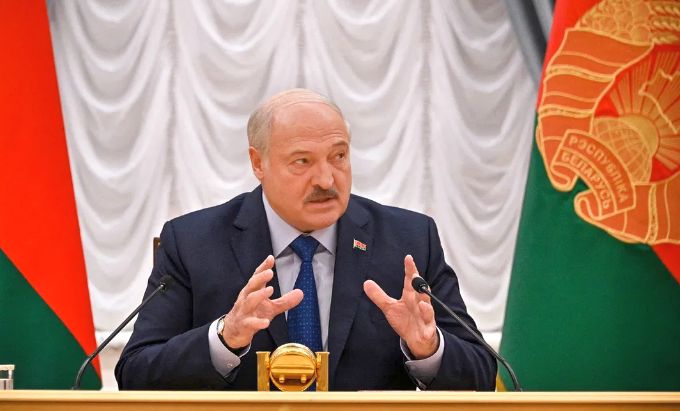 Lukaşenko avertizează că nu va împiedica migranţii să tranziteze Belarus în drum spre statele UE - 1-1724142514.jpg