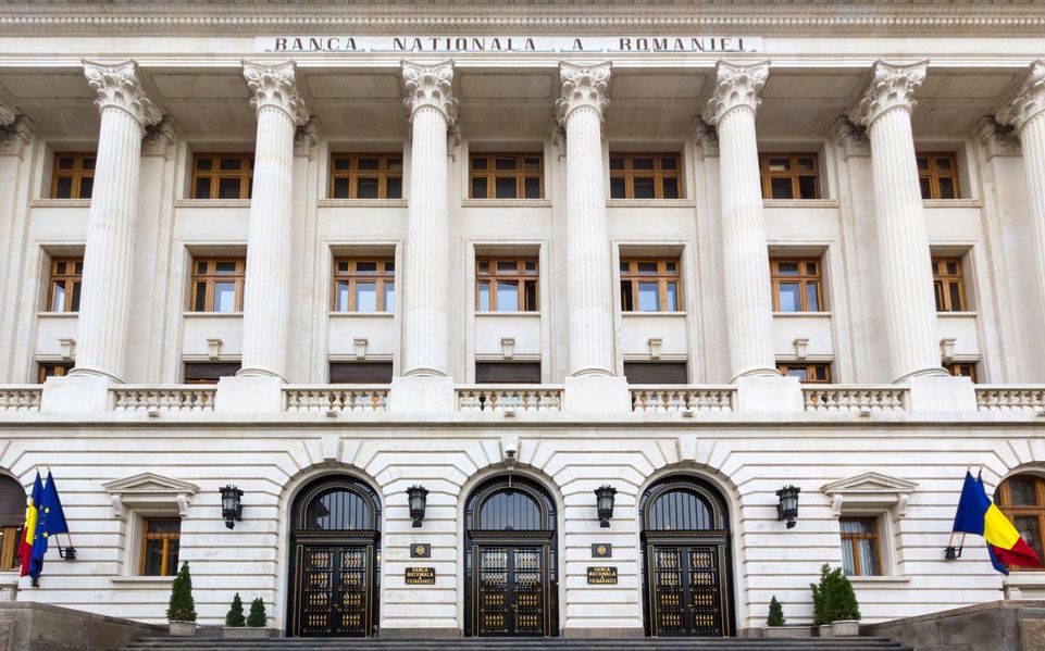 Banca Naţională a României: Indicele ROBOR la trei luni a coborât la 5,57% pe an - 1-1724674068.jpg