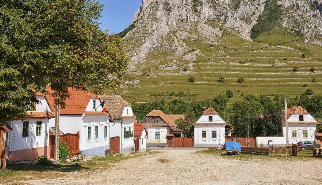 Energie, turism rural, credit ipotecar. INFO economic - 1-1724925501.jpg