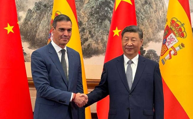 „UE şi China ar trebui să construiască punţi şi să evite războiul comercial” - 1-1726038600.jpg