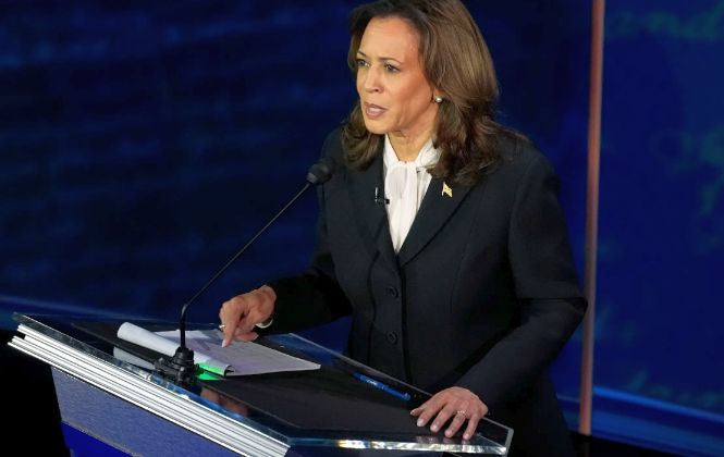 Alegeri în SUA, dezbatere televizată. Kamala Harris îl acuză pe Donald Trump că vrea să dezbine ţara pe tema problemelor rasiale - 1-1726038938.jpg