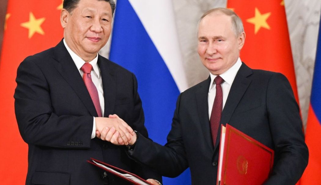 Kremlin: Rusia şi-ar putea uni forţele cu China dacă s-ar confrunta cu o ameninţare - 1-1726124665.jpg