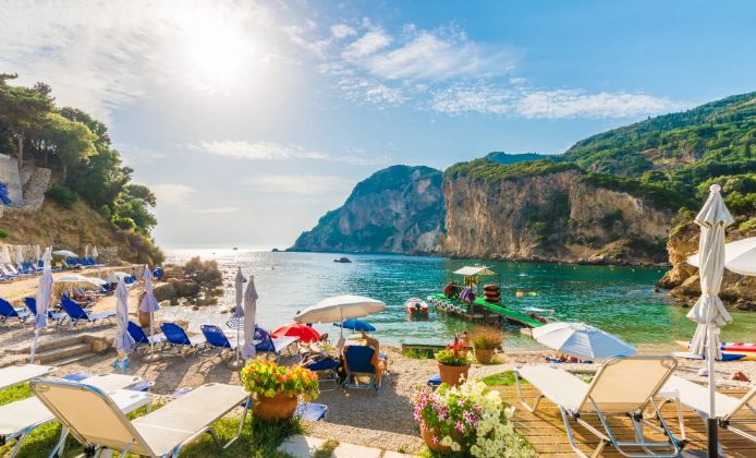 Ce au ales turiştii români vara aceasta: relaxare pe plajele din Grecia, sejururi în Milano şi Roma - 1-1726486440.jpg