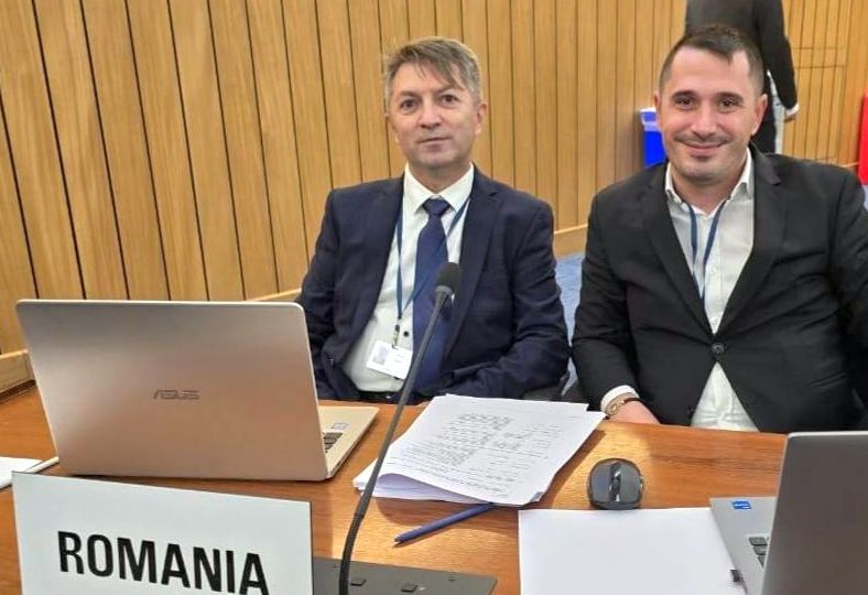 Siguranţa navigaţiei. Doi specialişti ai ANR, prezenţi la reuniunea de la Londra - 1-1726827340.jpg