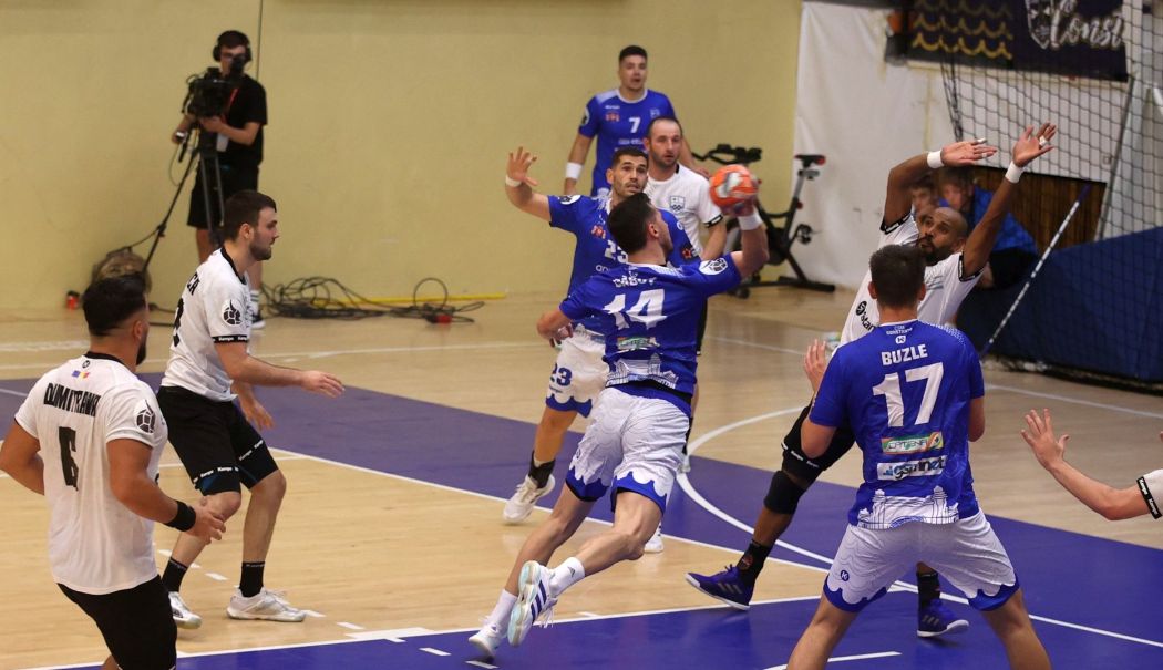 CSM Constanţa, victorie confortabilă în euro-duelul cu CSM Bucureşti