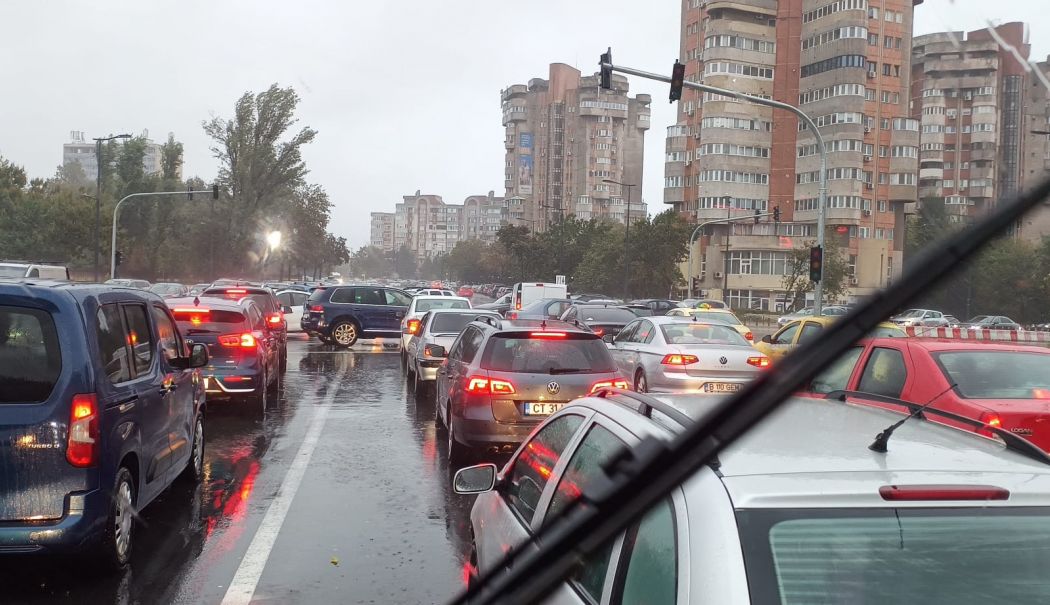 Atenție, călători! Se înregistrează întârzieri pe toate liniile de transport public, la Constanţa