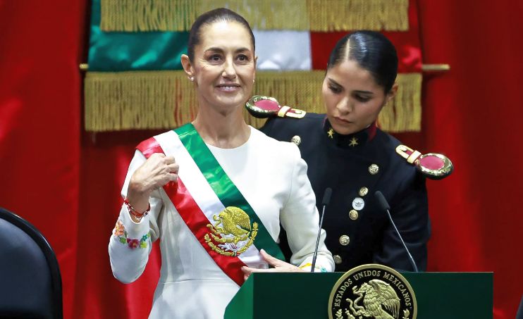 Claudia Sheinbaum, învestită drept prima femeie preşedinte a Mexicului - 1-1727853572.jpg