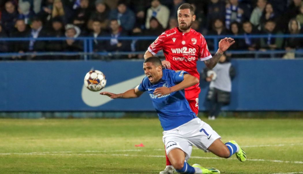Farul, obligată să învingă pe Dinamo pentru a se apropia de zona play-off-ului - 1-1727957912.jpg