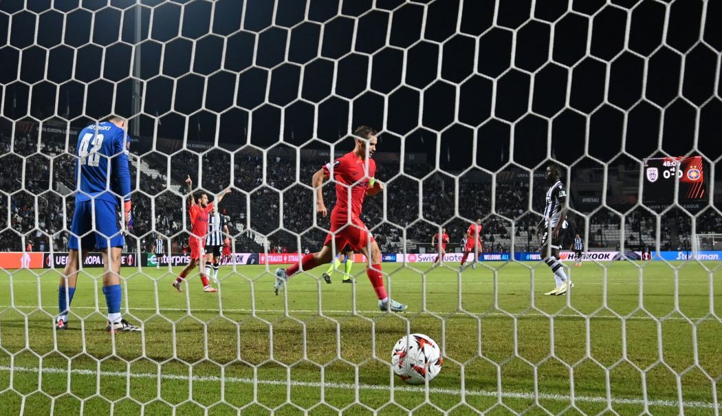 Europa League la fotbal: Victorie mare pentru FCSB, în 10 oameni, 1-0 cu PAOK Salonic, în deplasare