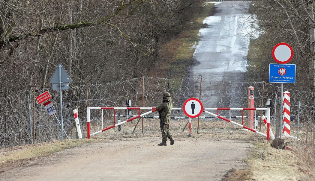 Polonia va începe să consolideze apărarea la graniţele cu Rusia şi Belarus până la sfârşitul anului - 1-1728289507.jpg