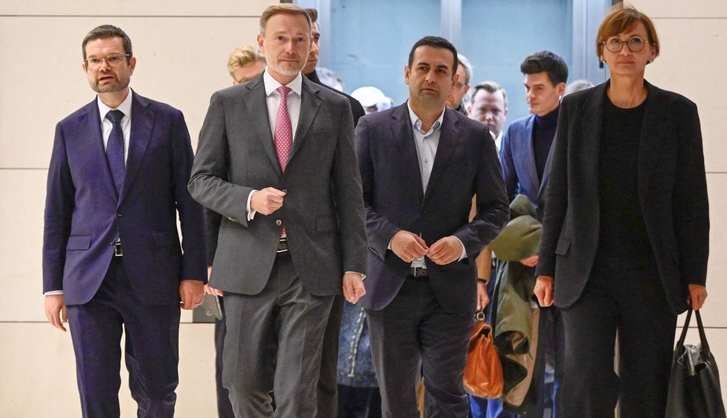Criză politică în Germania. Miniştrii liberali părăsesc guvernul de coaliţie al lui Scholz - 1-1730967484.jpg