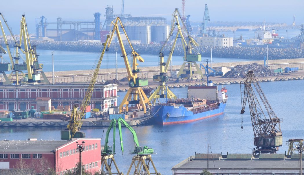 „Portul Constanţa trebuie să devină hub industrial, cu o componentă puternică pe petrochimie” - 1-1731325980.jpg