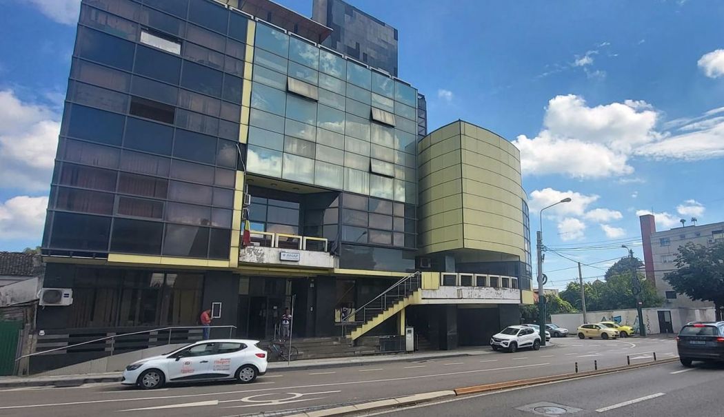 Păşuni, spaţii comerciale şi o fabrică de prelucrare a laptelui, scoase la mezat de Fiscul constănţean - 1-1732544430.jpg