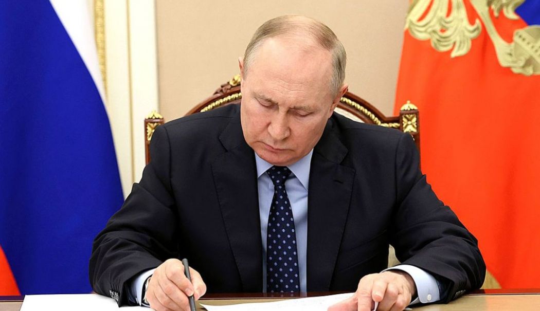 Vladimir Putin a promulgat bugetul de stat. Cresc cheltuielile pentru apărare - 1-1733044046.jpg