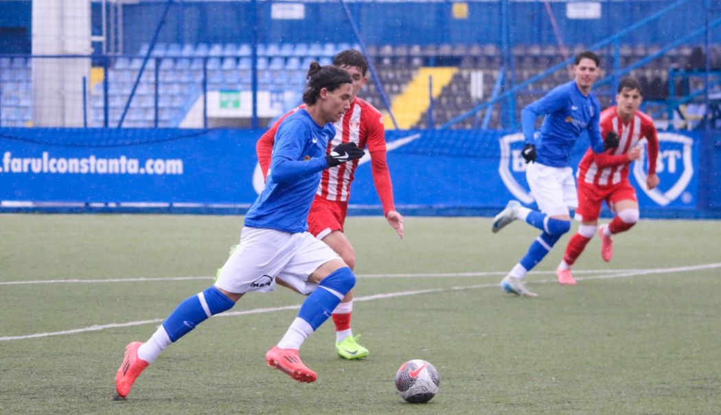 Fotbal: O victorie şi o remiză pentru Farul în restanţele cu UTA, în Liga de Tineret şi Liga Elitelor U17