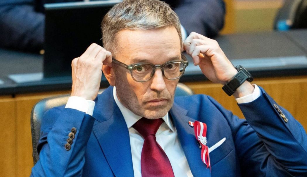 Parlamentul austriac i-a ridicat imunitatea liderului extremei drepte Herbert Kickl - 1-1733987886.jpg