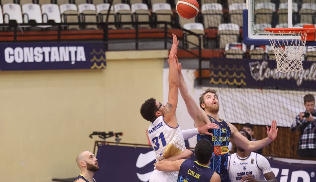 Isaiah Philmore, evoluţie de excepţie în duelul Constanţei cu CSU Sibiu - 1-1734261673.jpg