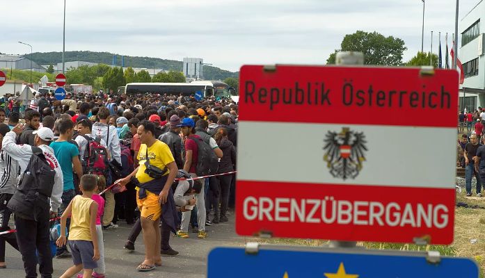 Austria atenţionează refugiaţii sirieni să se pregătească pentru repatriere - 1-1734681831.jpg